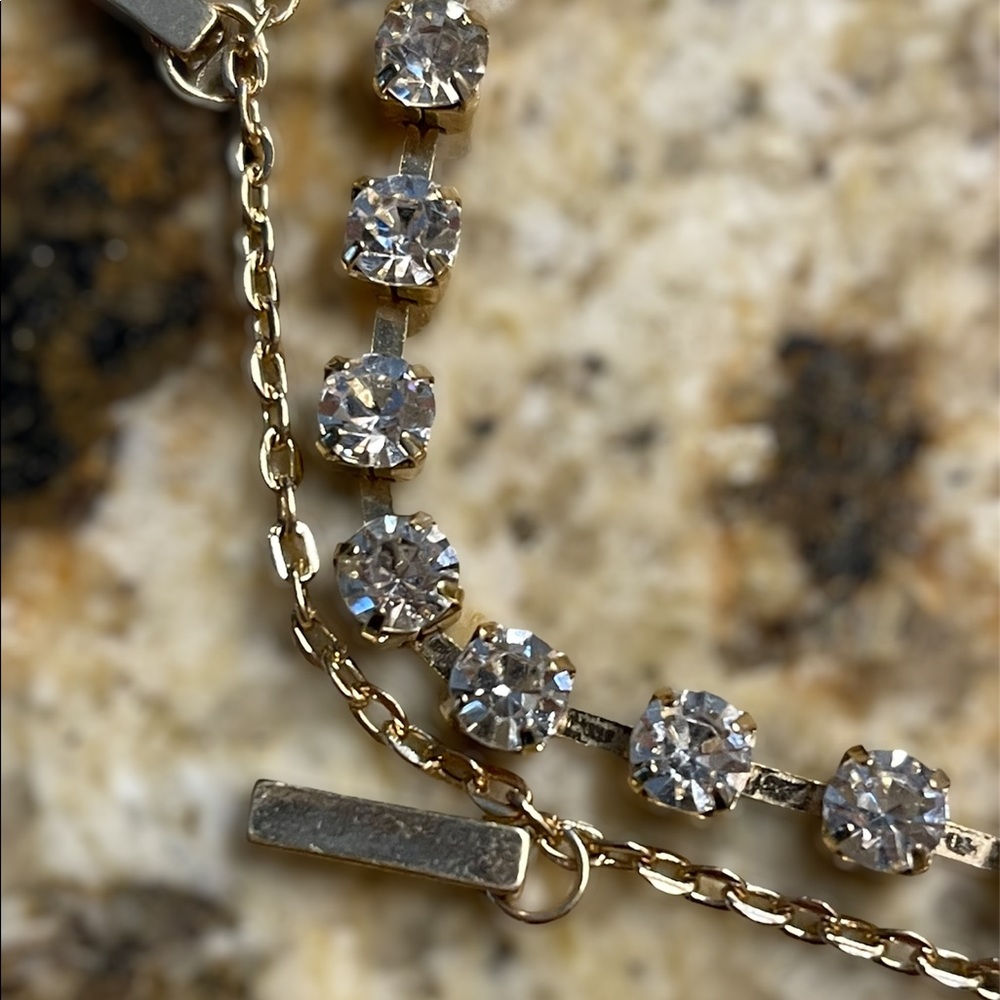 Steve Madden Gold Choker Necklace - Picture 4 of 6